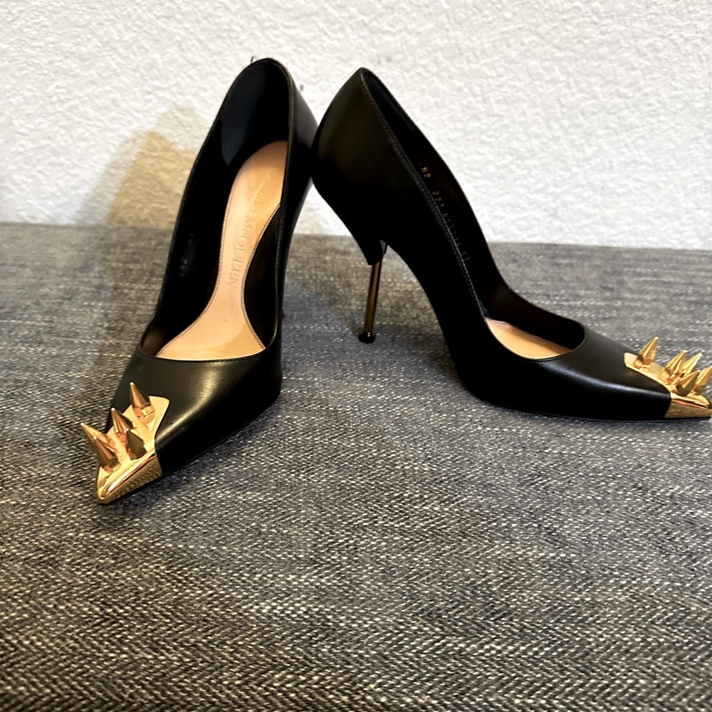 Alexander McQeen black heels